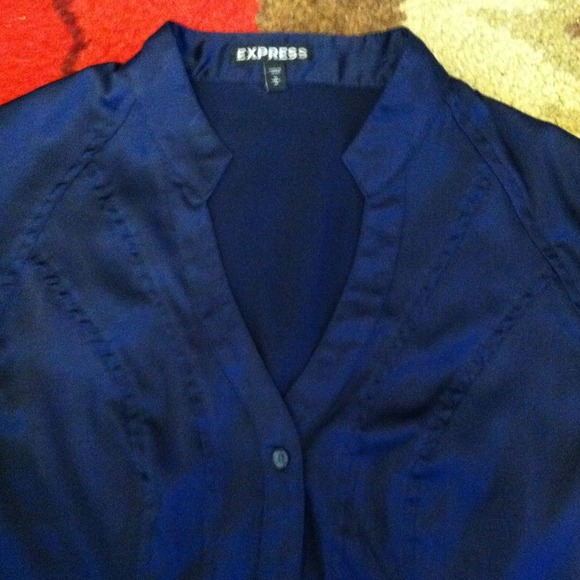 ⛔SOLD⛔Blue button up - Picture 4 of 4