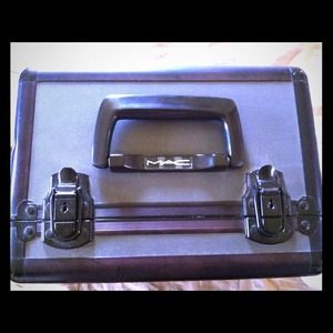 MAC cosmetic box **BUNDLE** @lucylaw