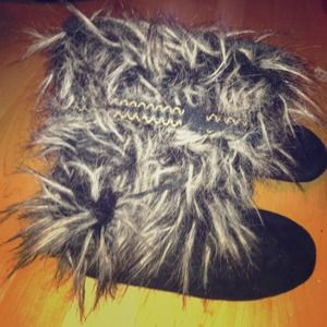 Fuzzy slipper boots!