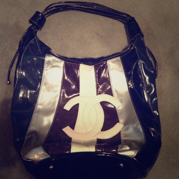 SALE!! 🎉🎉Cute handbag!