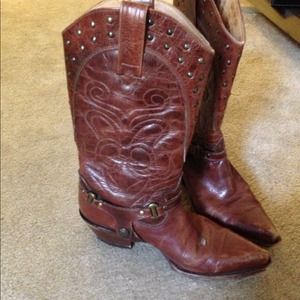 Bundle for @sassysis