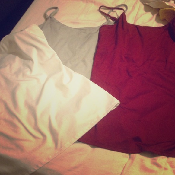 Set of three shaper tank tops necklace/bracelet