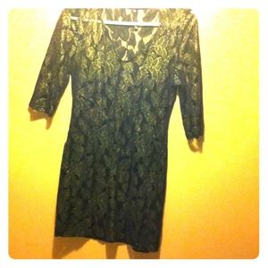 Quarter sleeved very cute dress