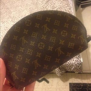 Leather cosmetic bag