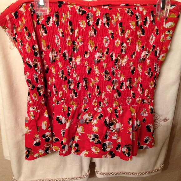 Flirty tube top! - Picture 3 of 4