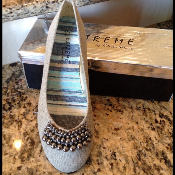 Tan flats size 40 Extreme by Eddie Marc