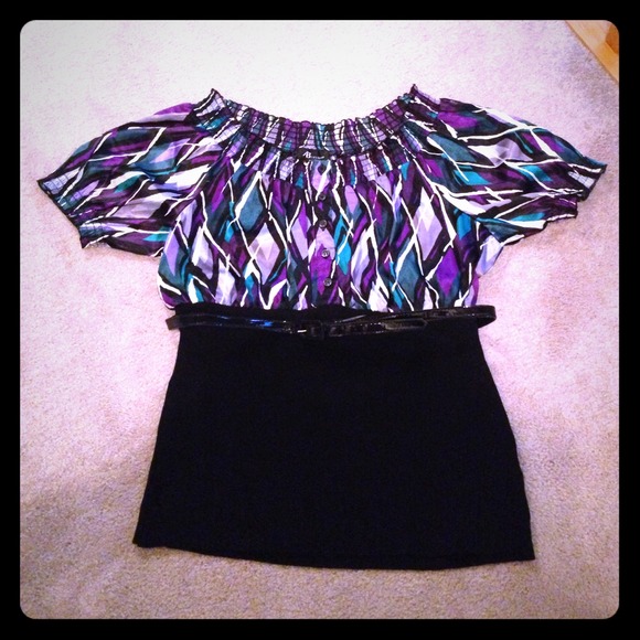 ❌SOLD❌ Pretty Multicolored Top