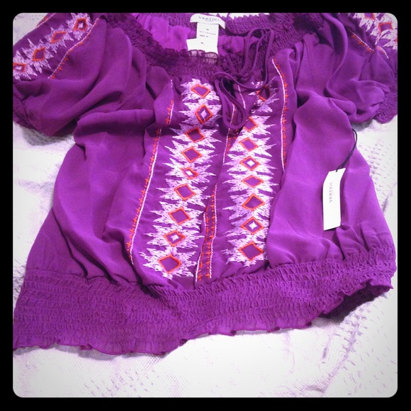 ❗️❗️GIFTED❗️❗️Gorgeous Blouse! SALE!!! 💞💞💞