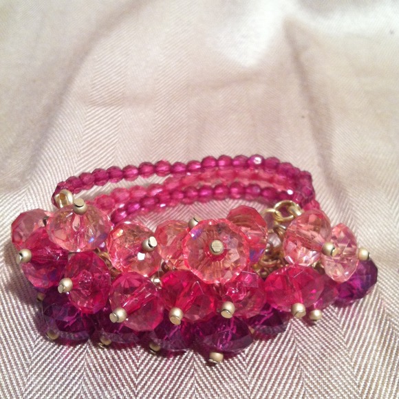LOLA Stretch Pink Beaded Bracelet - Picture 3 of 4