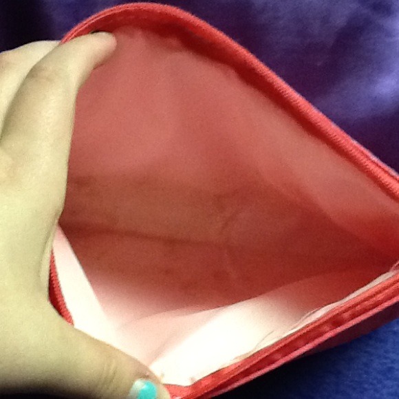 Makeup bag - Picture 2 of 2