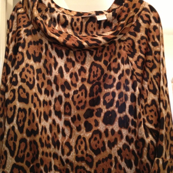 Beautiful Leopard 3/4 sleeve blouse - Picture 3 of 6