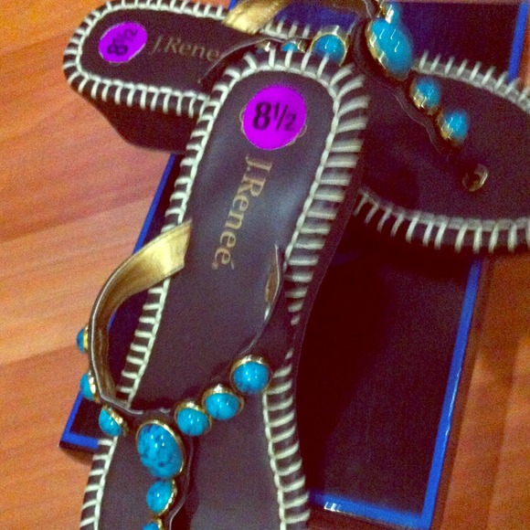 Turquoise ladies slippers. NWT SOLD IN BUNDLE;)