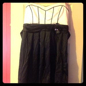 White and black cocktail dress