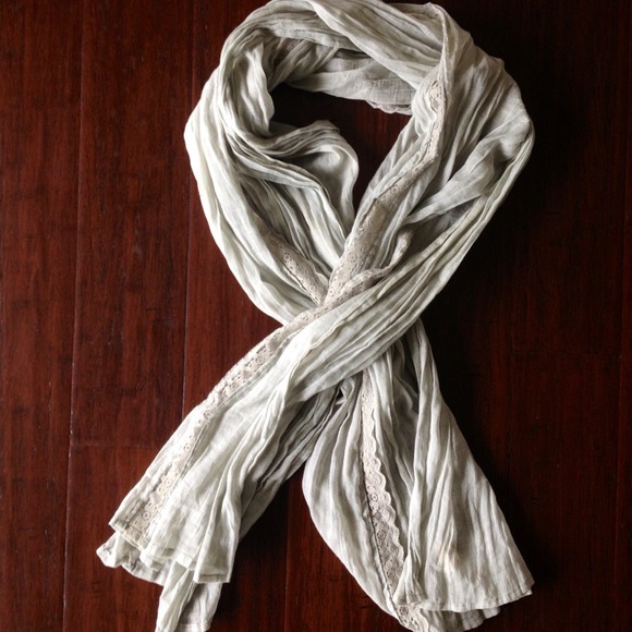 Nordstrom rack Accessories - 🚫Sold in bundle🚫Linen & Lace Scarf