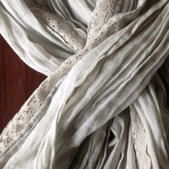 🚫Sold in bundle🚫Linen & Lace Scarf - Picture 2 of 2