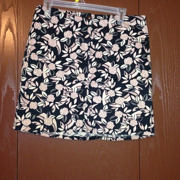Ann Taylor loft stretch size 8