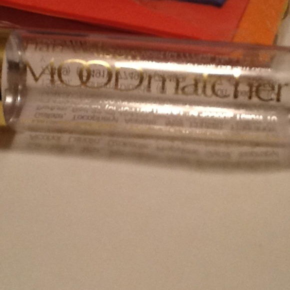 Lip stick - Picture 2 of 2