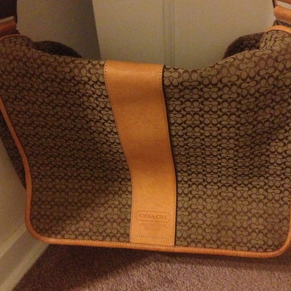 Coach shoulder bag! 100% authentic