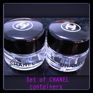 Set of 2 CHANEL small cosmetic container.