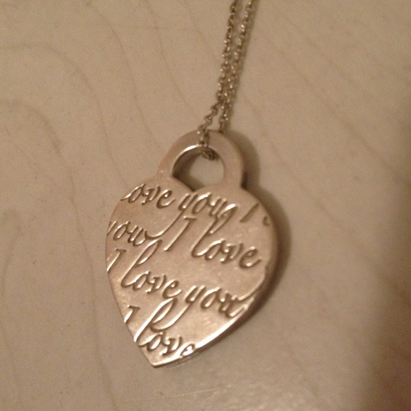Tiffany's "I love you" necklace - Picture 2 of 2