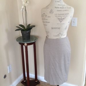 🚫Sold in a bundle🚫NWT Light grey Banana Republic