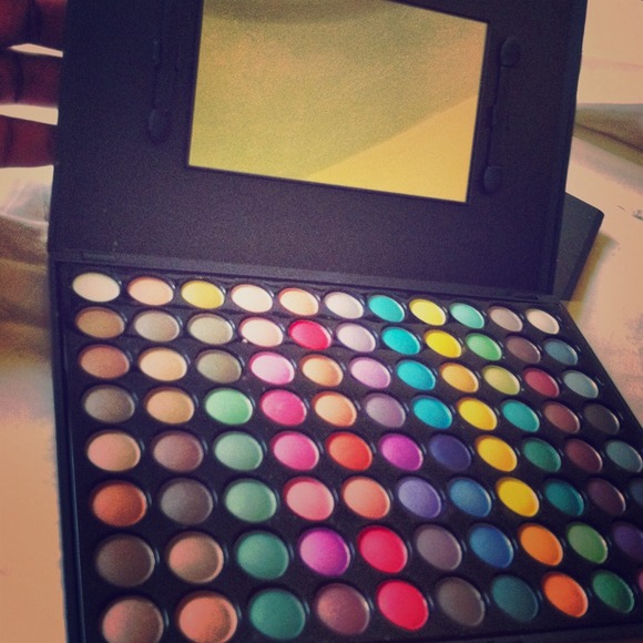 88 eyeshadow palette