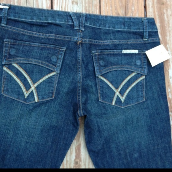 SOLD. NWT William Rast Belle Flare Jeans!! - Picture 3 of 4