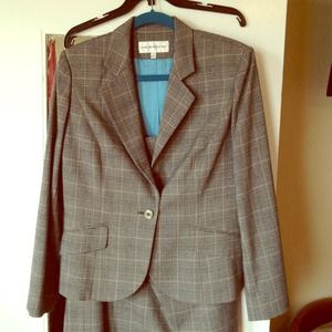Jones New York Work Skirt Suit