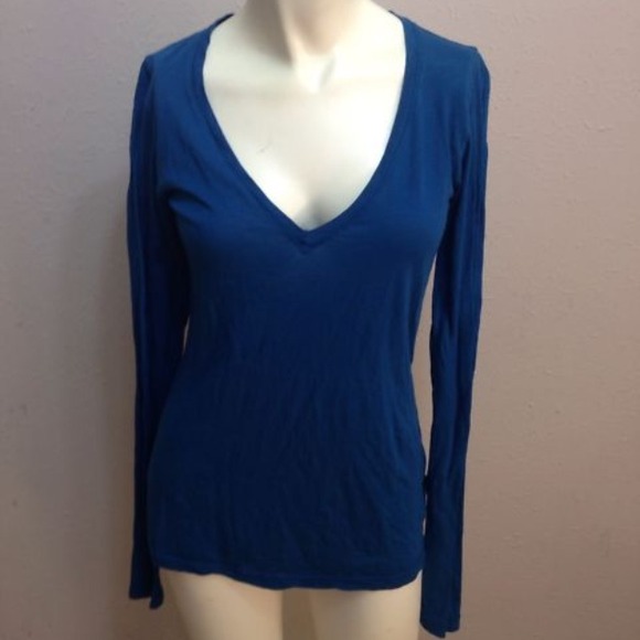 Sold-James Perse Blue Supima Cotton L/S top sz 3