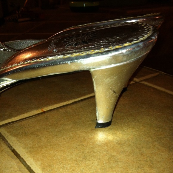 Yellowbox sandals.. - Picture 2 of 3