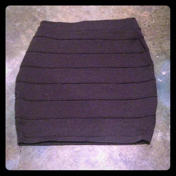 Black stretch mini skirt!