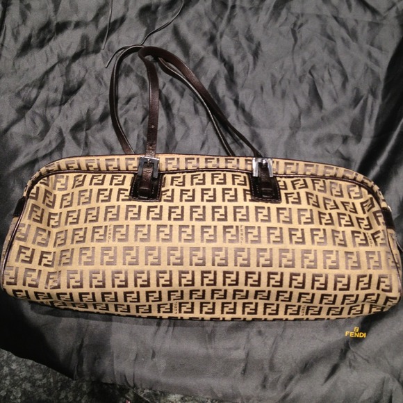 💢S O L D💢 to my friend Melissa. Fendi Handbag