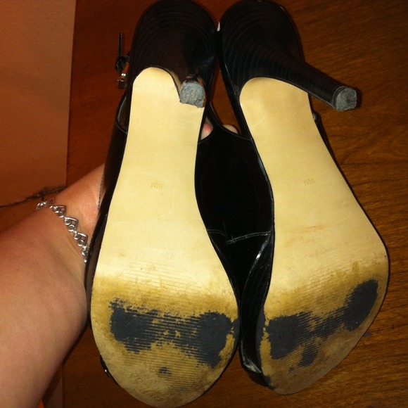 Guess high heels! - Picture 2 of 3