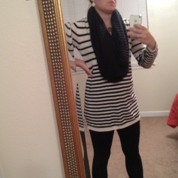 Black infinity scarf