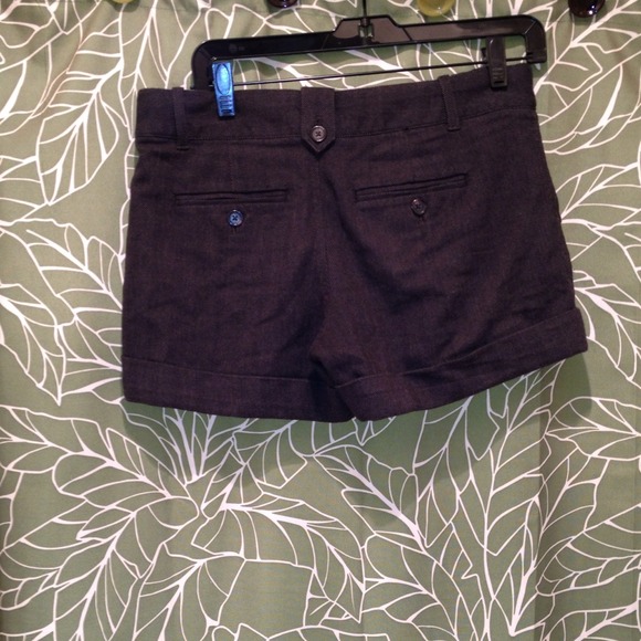 BR tweed Shorts - Picture 2 of 3