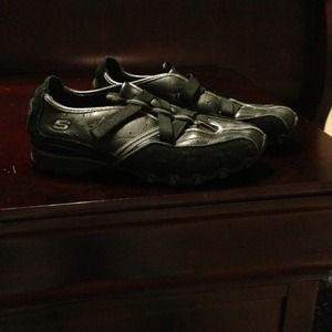 Skechers shoes