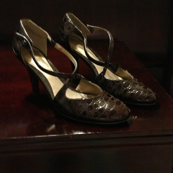 Patent brown heels
