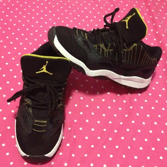 Air Jordan Retro 11 (LOW)