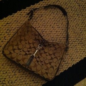 Coach signature purse SOLD!!!!