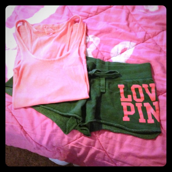 VS Pink outfit