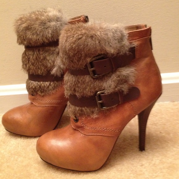 Authentic Dolce Vita Brown Leather Rabbit Fur Boot - Picture 3 of 4