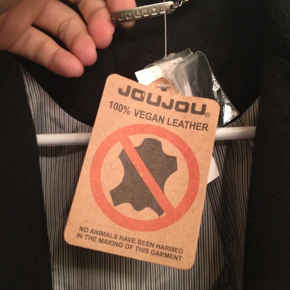 ❌SOLD-BUNDLED❌ 💯% Vegan Leather JouJou blazer - Picture 4 of 4