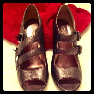 Authentic Michael Kors heels 💕