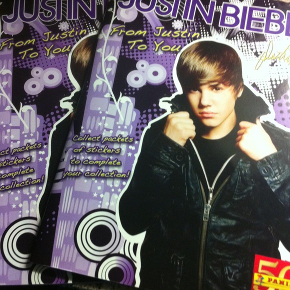 Justin Bieber Collectible Sticker Book w/ posters