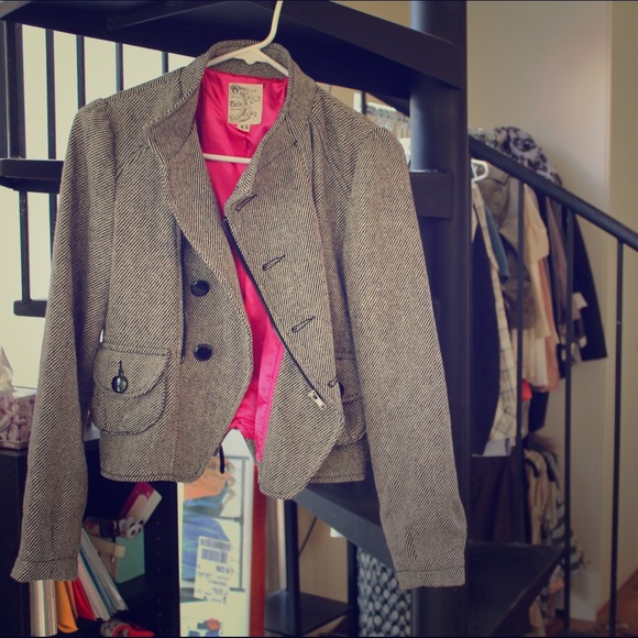 ❌SOLD IN BUNDLE❌ Cropped Gray Jacket