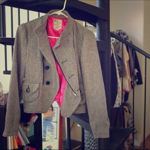 ❌SOLD IN BUNDLE❌ Cropped Gray Jacket