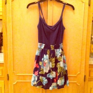 Pretty Floral Hollister Dress