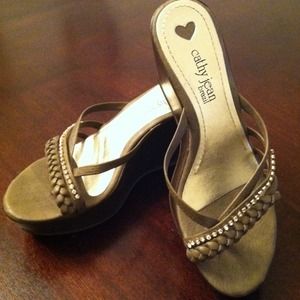 $$Wedges (worn once)