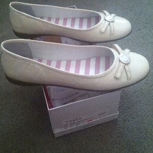 🎈 REDUCED🎈COACH Collins ballet flat