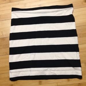 White and black striped mini skirt